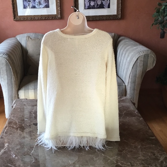 NWOT FEATHER SWEATER - Picture 2 of 5